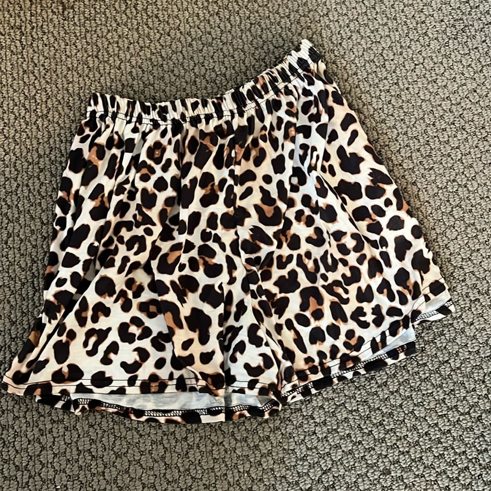 Cheetah animal print flowy shorts